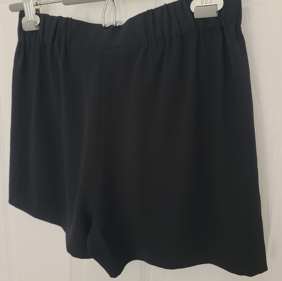 Babaton Dexter Shorts - Picture 7 of 9